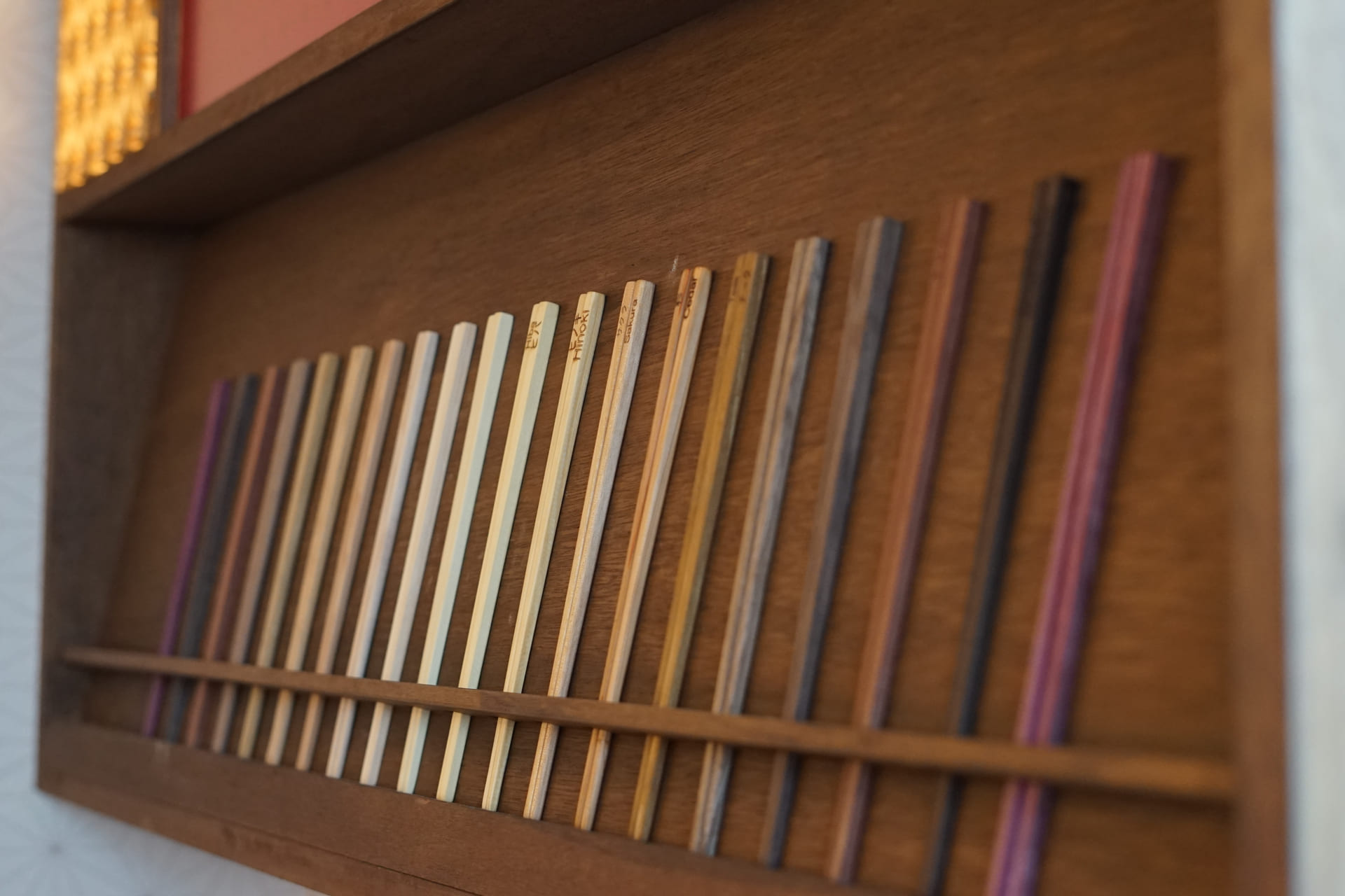 Selecting Japanese wood
