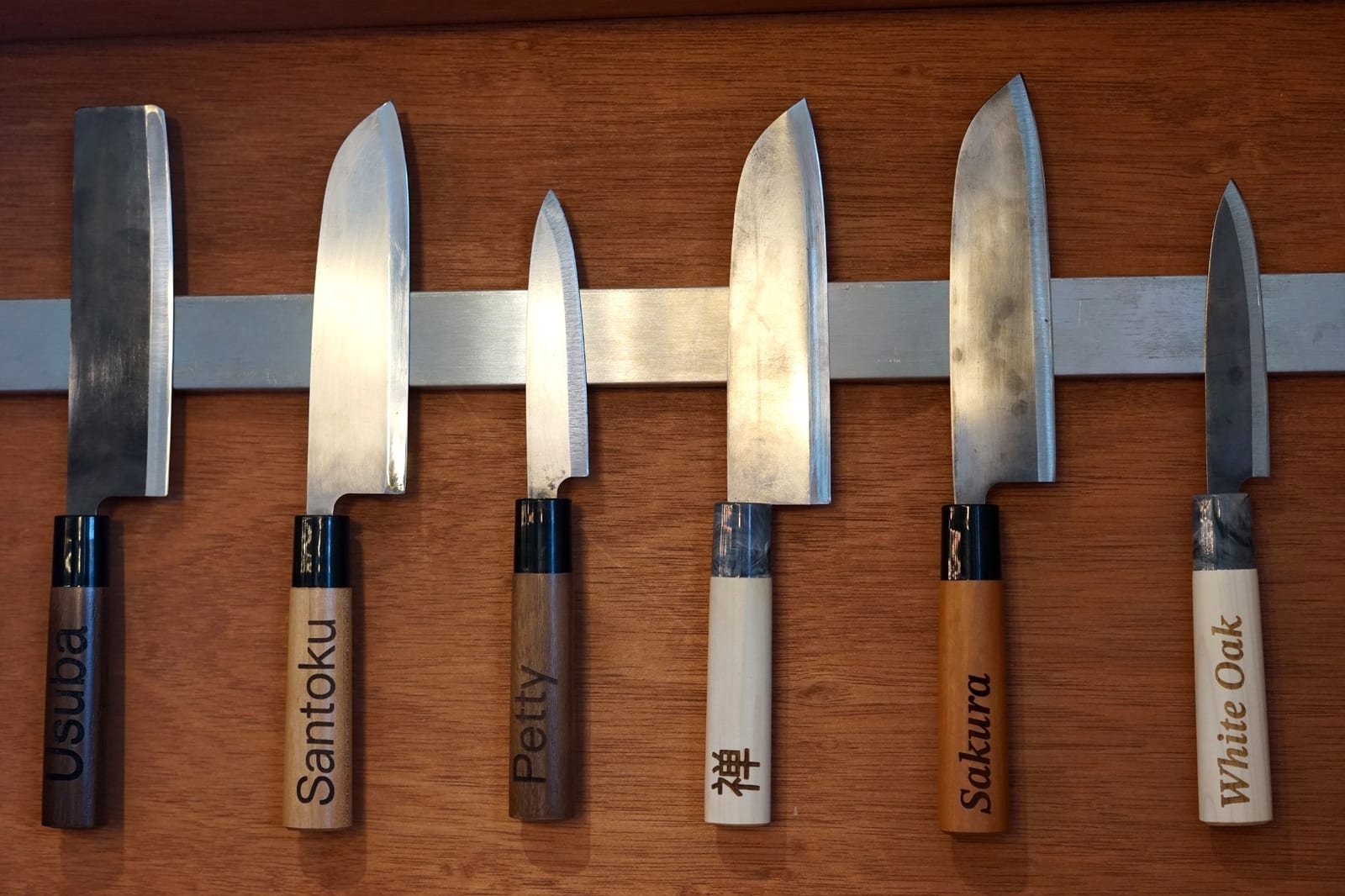 Choosing your blade type and wooden handle